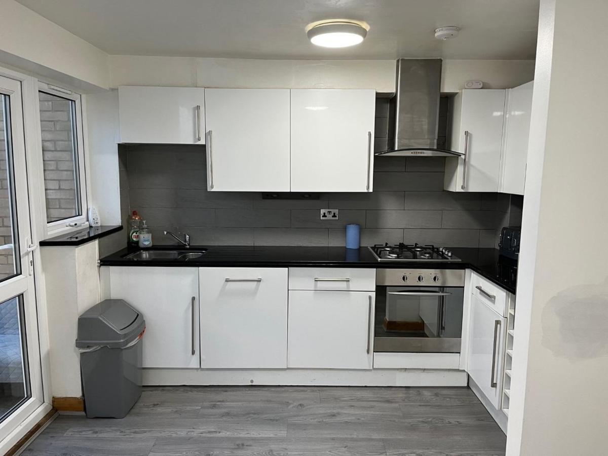 Three Bedroom House In Tooting By Star Apartments Londýn Exteriér fotografie